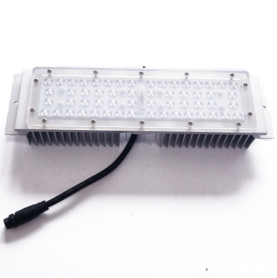 kopen SMD 3030 leidde Lensmodule, leidden 56 in 1 Optische de rangpc van de Straatlantaarnlens online vervaardiging