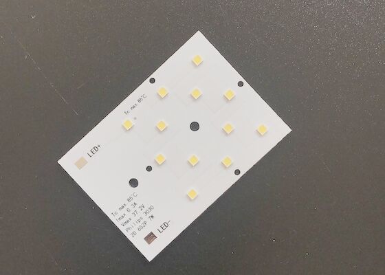 kopen PCB van het de Modulealuminium van SMD3030 12LEDs schepen 50x50mm 6W-10W in online vervaardiging